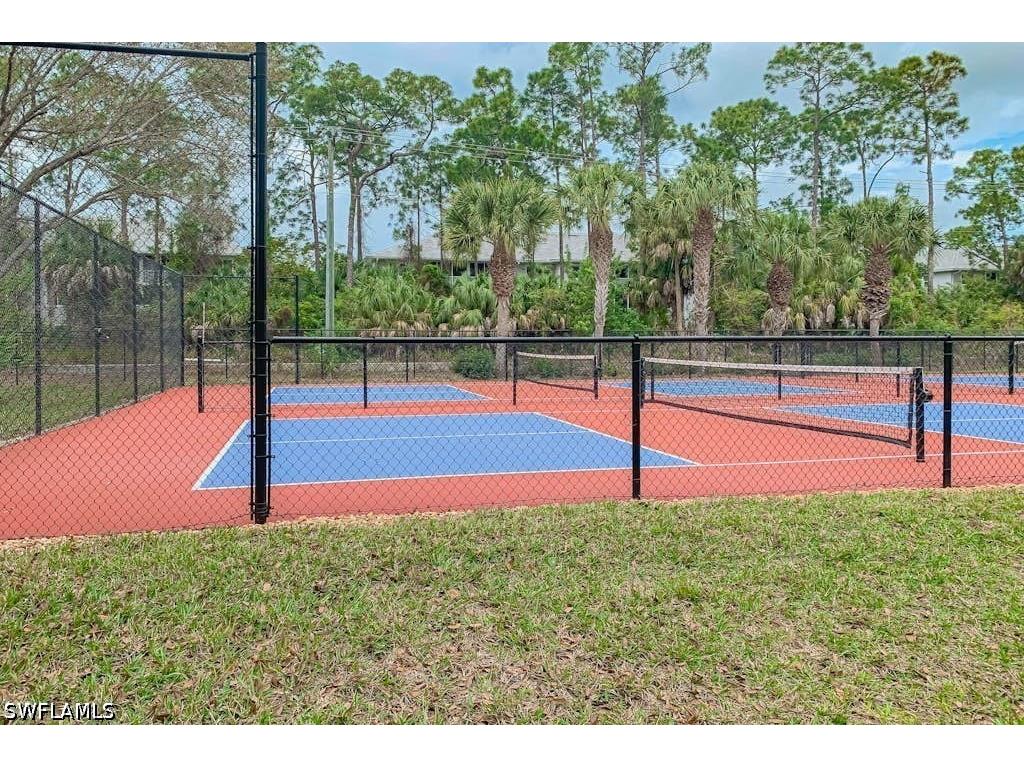 350 Robin Hood Circle #202 Naples FL 34104 226025375 image37