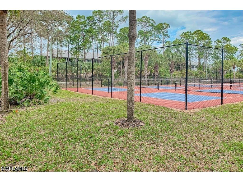 350 Robin Hood Circle #202 Naples FL 34104 226025375 image38
