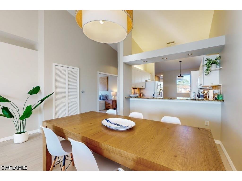 350 Robin Hood Circle #202 Naples FL 34104 226025375 image5
