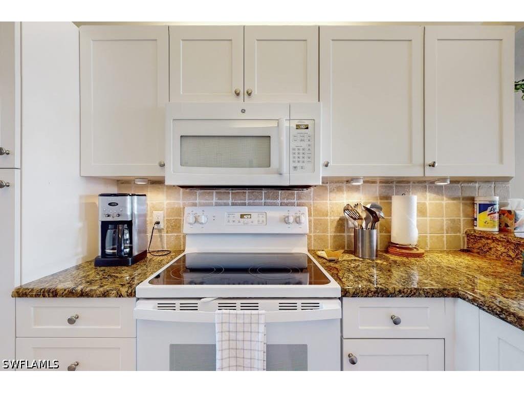 350 Robin Hood Circle #202 Naples FL 34104 226025375 image9