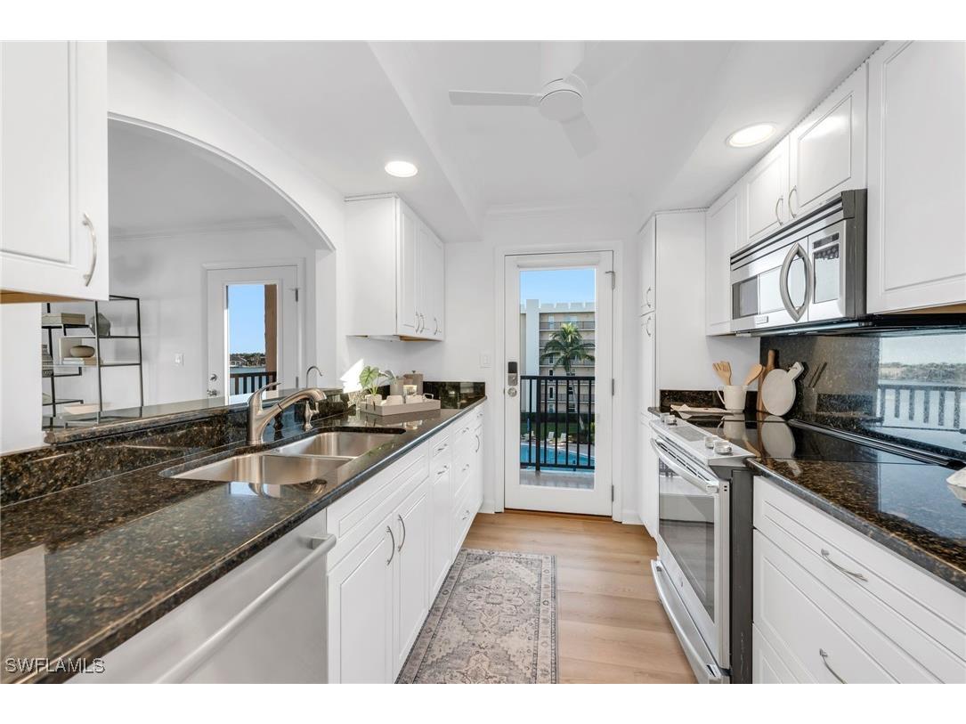 3500 Gulf Shore Boulevard N #402 Naples FL 34103 225073429 image12