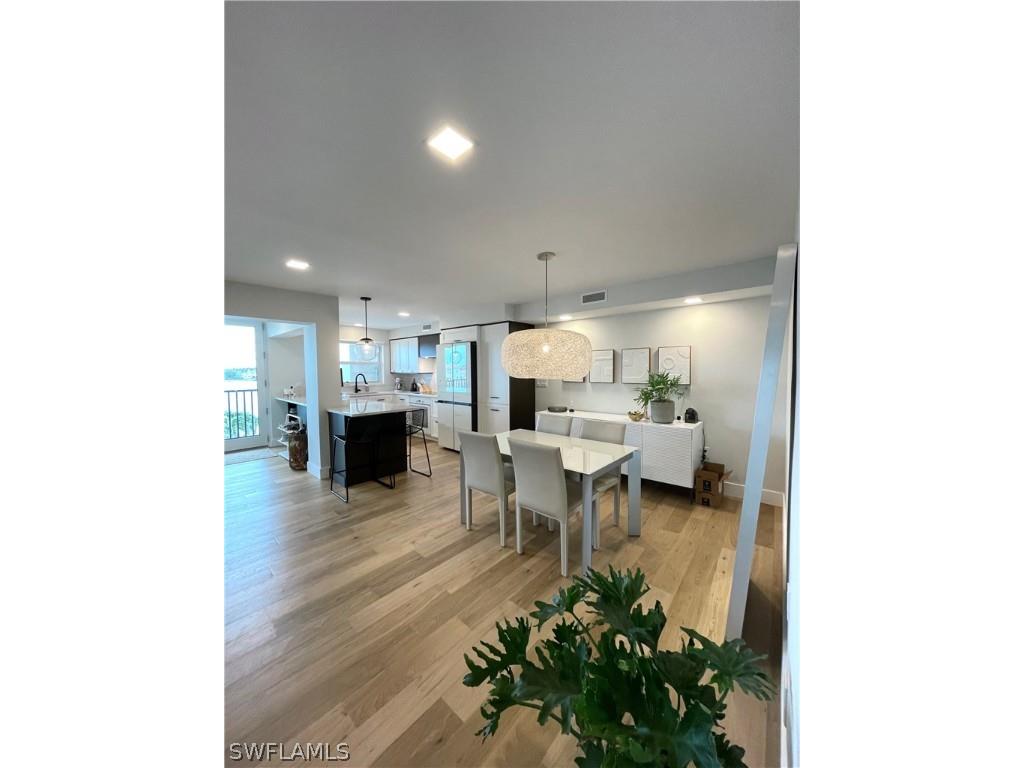 3500 Gulf Shore Boulevard N #406 Naples FL 34103 224029803 image1