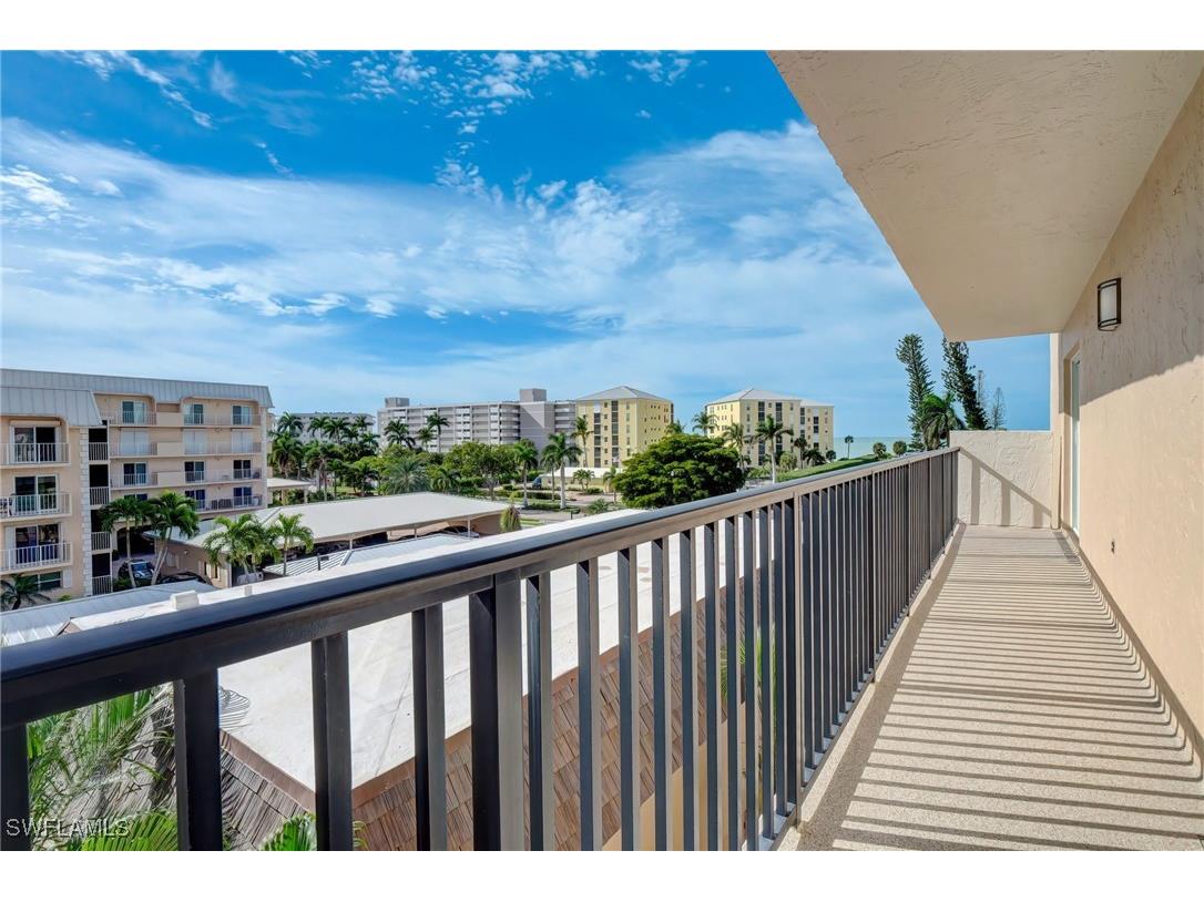 3500 Gulf Shore Boulevard N #408 Naples FL 34103 225076076 image20
