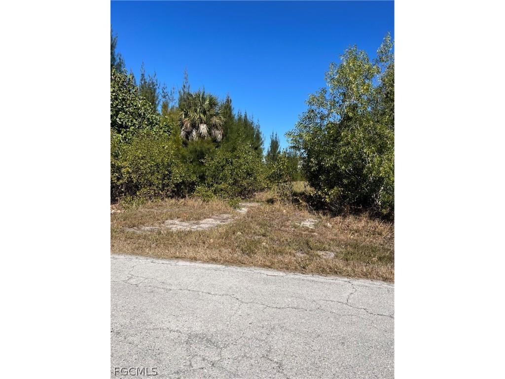 3500 Tropical Point Drive Saint James City FL 33956 2026006771 image6