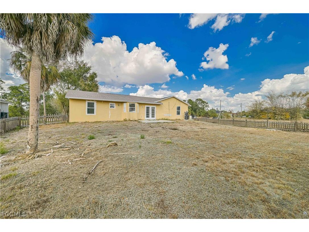 3501 38th Street SW Lehigh Acres FL 33976 2026010294 image2