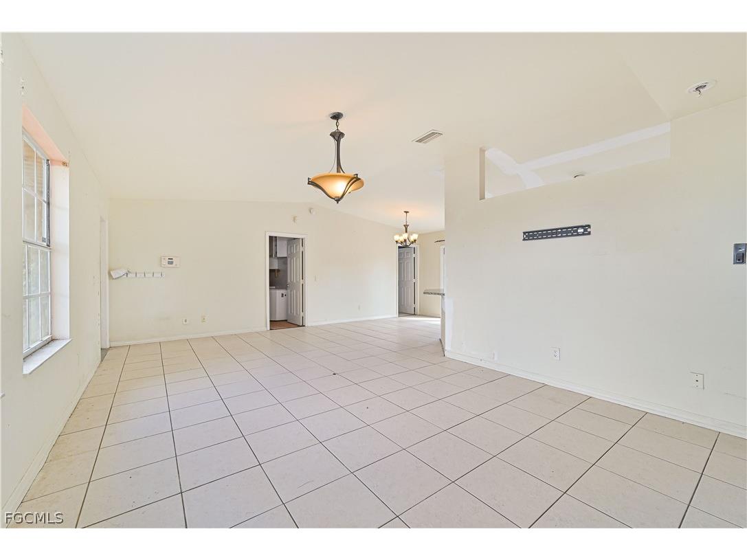 3501 38th Street SW Lehigh Acres FL 33976 2026010294 image6