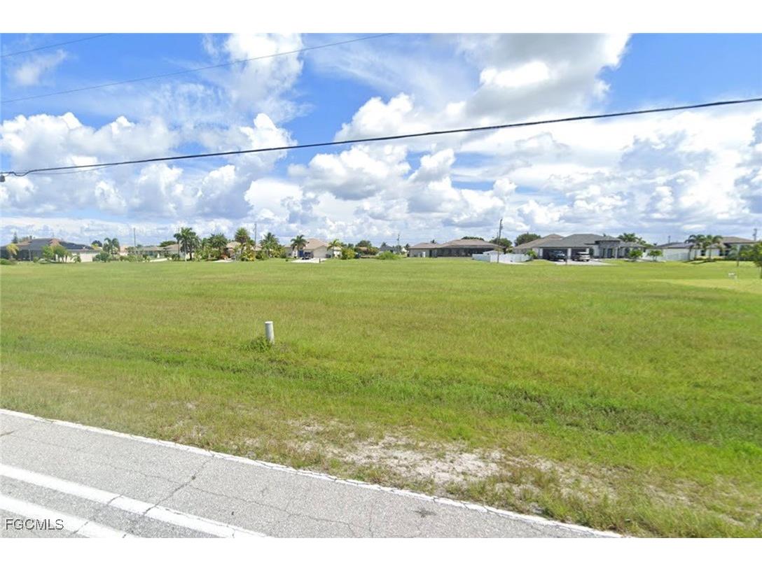 3501 Tropicana Parkway W Cape Coral FL 33993 2025013311 image1