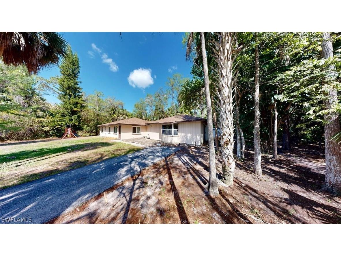 3501 White Boulevard Naples FL 34117 226012068 image4