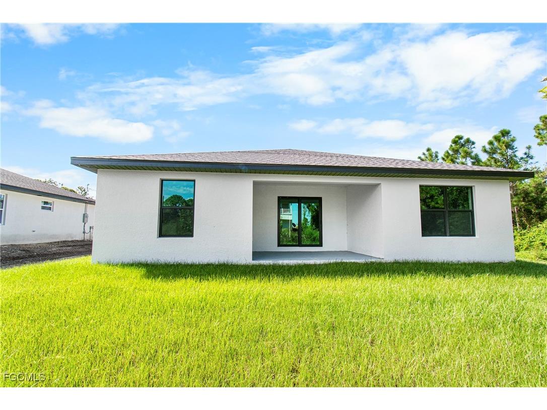3502 74th Street W Lehigh Acres FL 33971 2025010249 image2