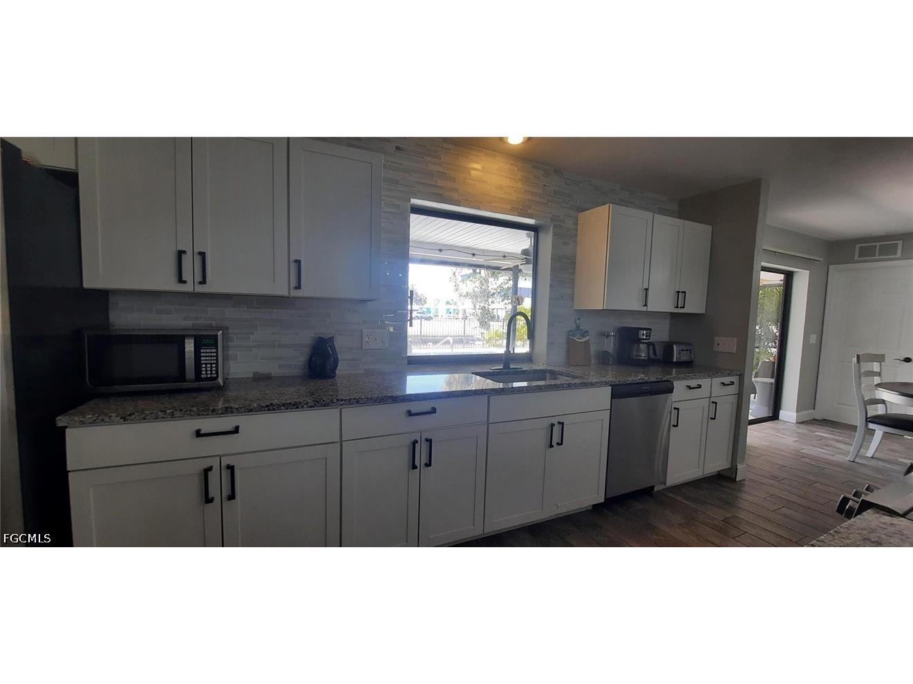 3502 SE 16th Place Cape Coral FL 33904 2026017195 image4