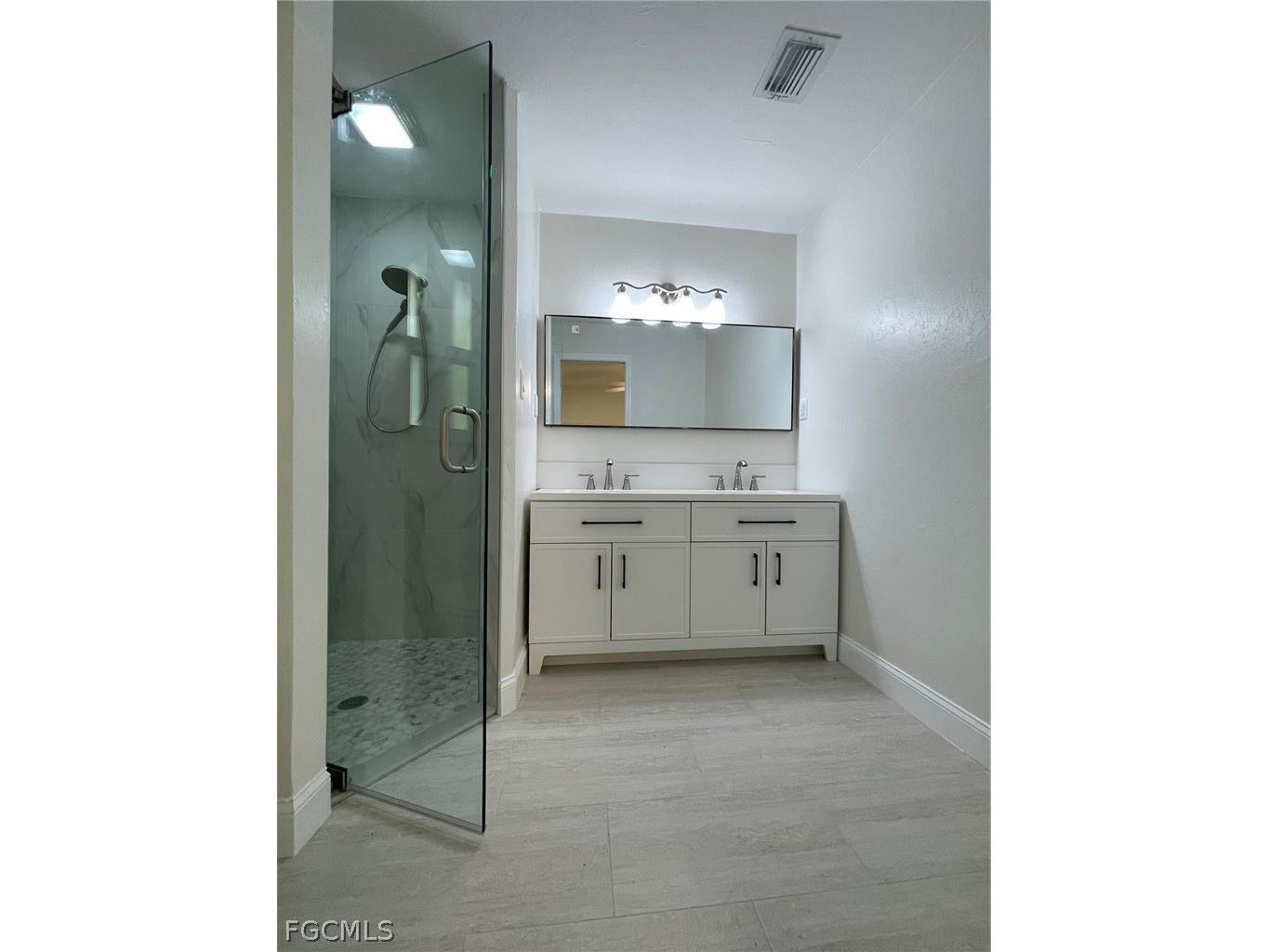 3502 SE 22nd Place Cape Coral FL 33904 2026011316 image11