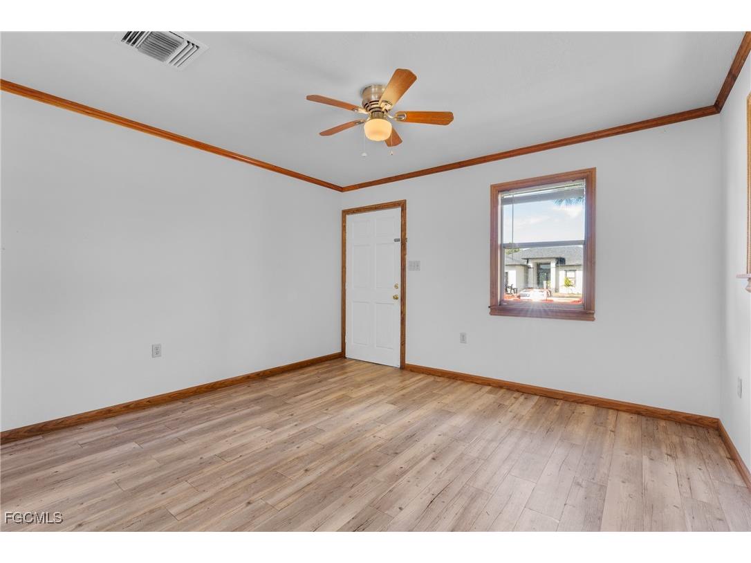 3503 22nd Street SW Lehigh Acres FL 33976 2025021915 image5