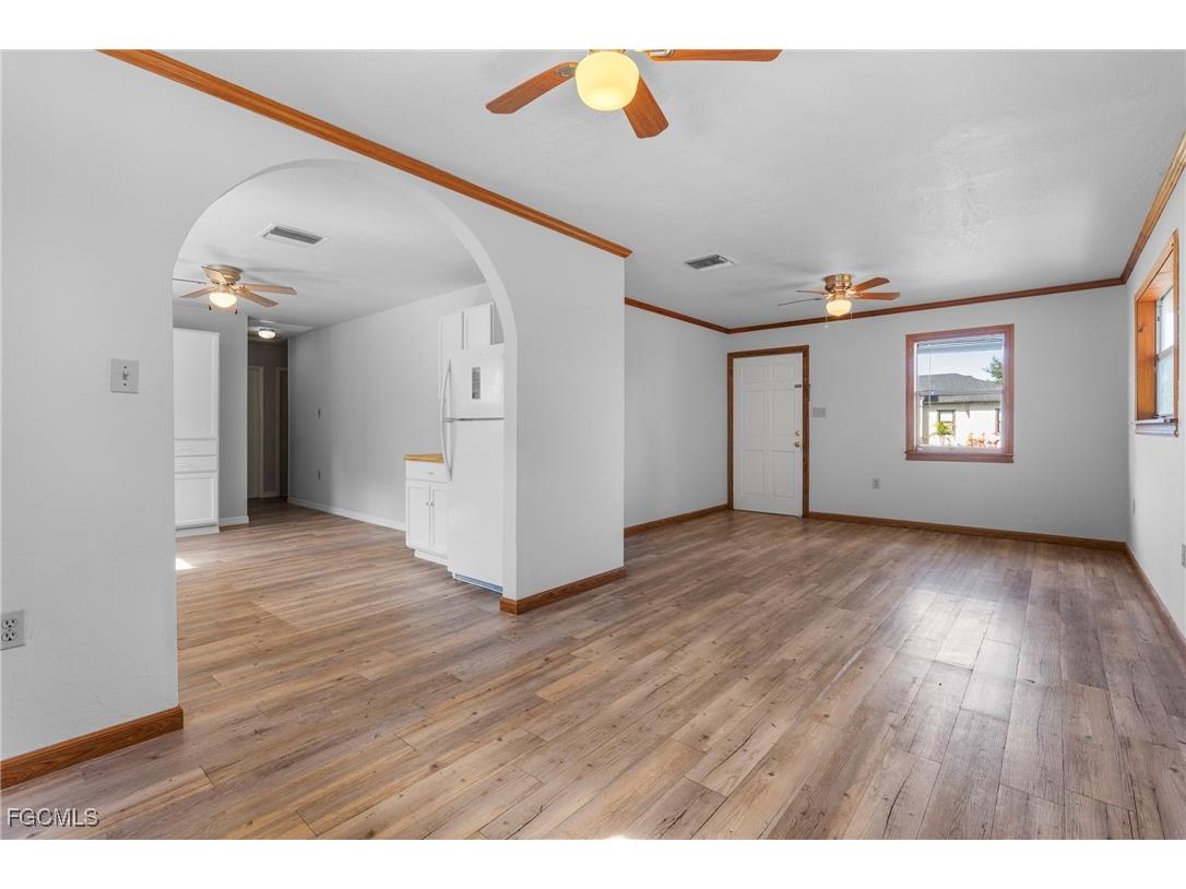 3503 22nd Street SW Lehigh Acres FL 33976 2025021915 image8