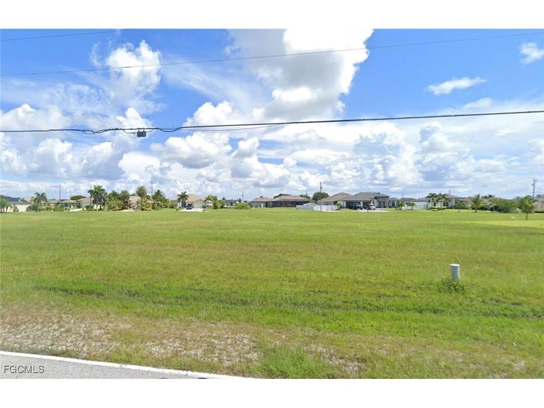 3503 Tropicana Parkway W Cape Coral FL 33993 2025013312 image1