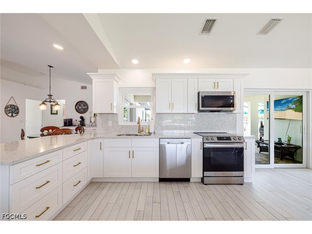 3504 SW 6th Street Cape Coral FL 33991 2026025193 image13