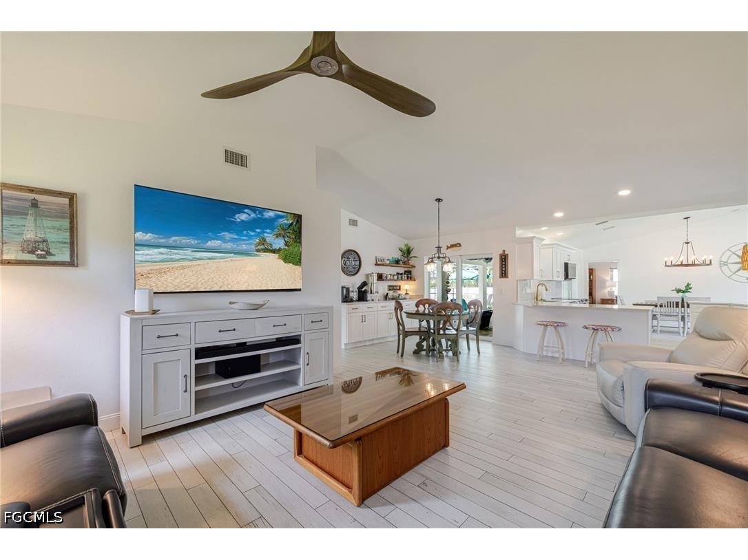 3504 SW 6th Street Cape Coral FL 33991 2026025193 image5
