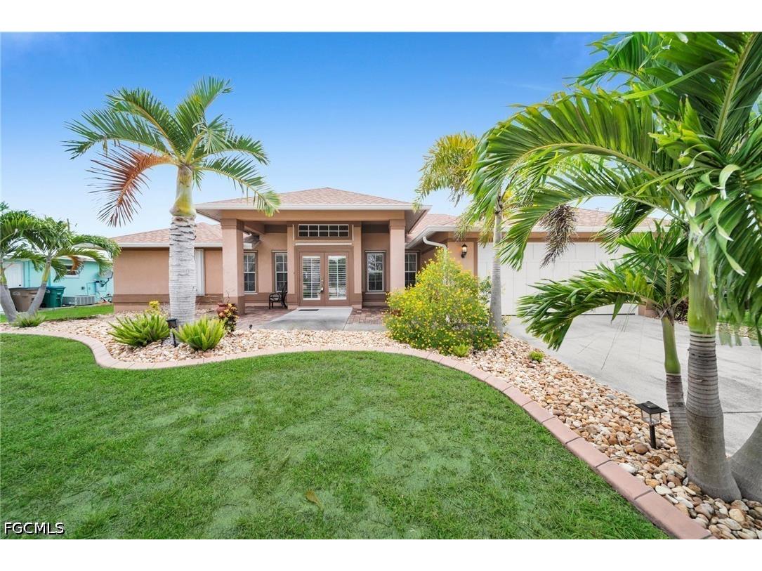 3505 Surfside Boulevard Cape Coral FL 33914 2026027634 image1