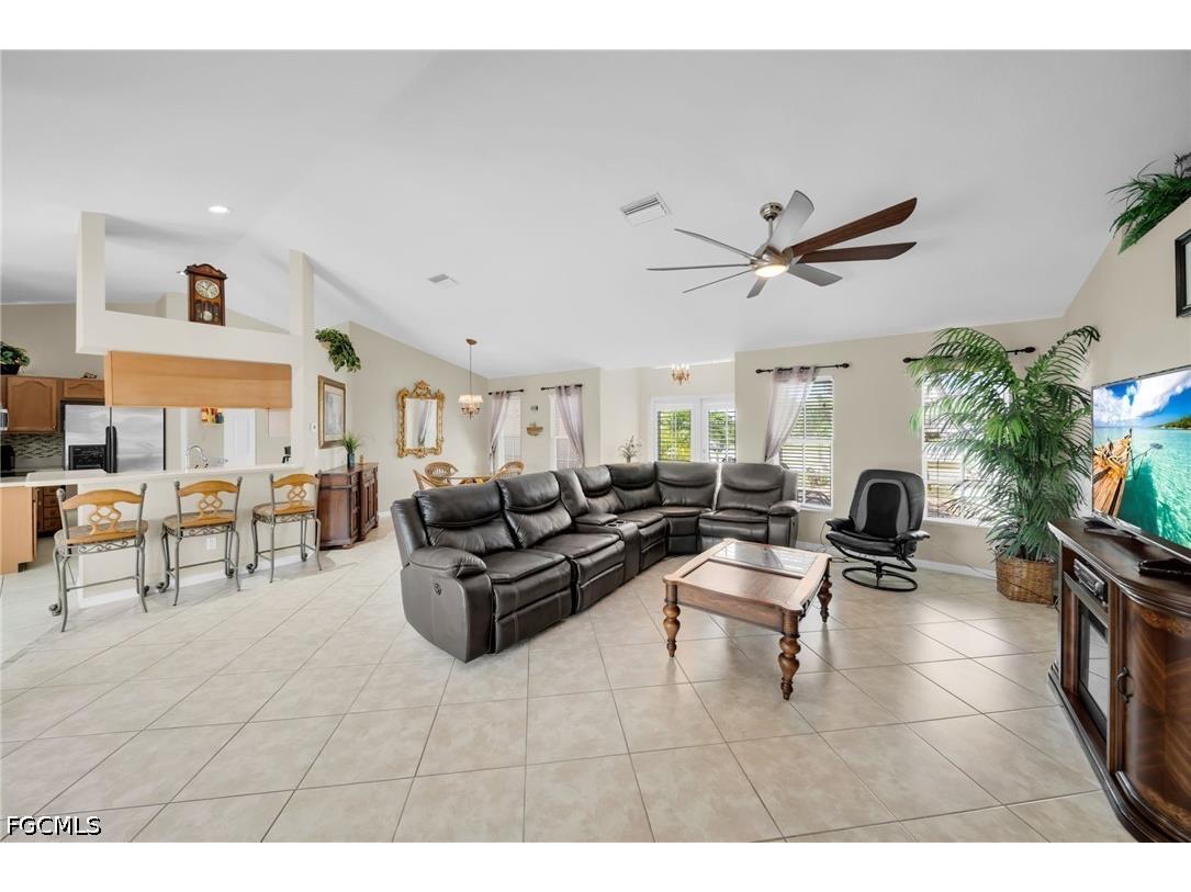 3505 Surfside Boulevard Cape Coral FL 33914 2026027634 image10