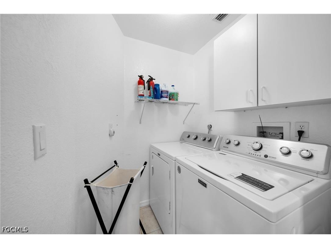 3505 Surfside Boulevard Cape Coral FL 33914 2026027634 image16