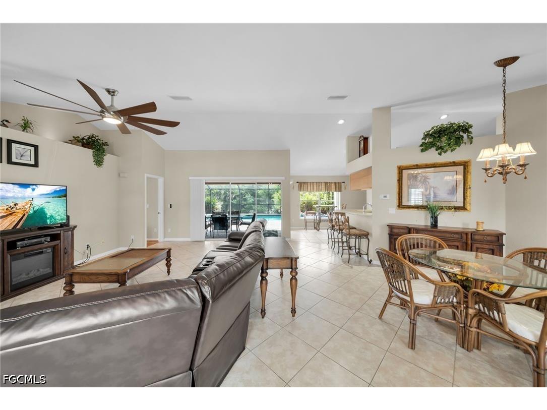 3505 Surfside Boulevard Cape Coral FL 33914 2026027634 image7