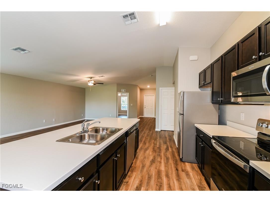 3507 26th Street SW Lehigh Acres FL 33976 2025007088 image4