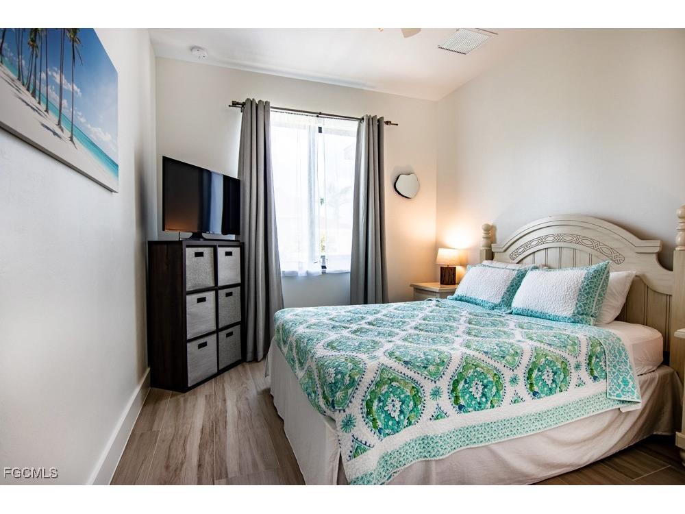 3507 SW 2nd Avenue Cape Coral FL 33914 2025013852 image14