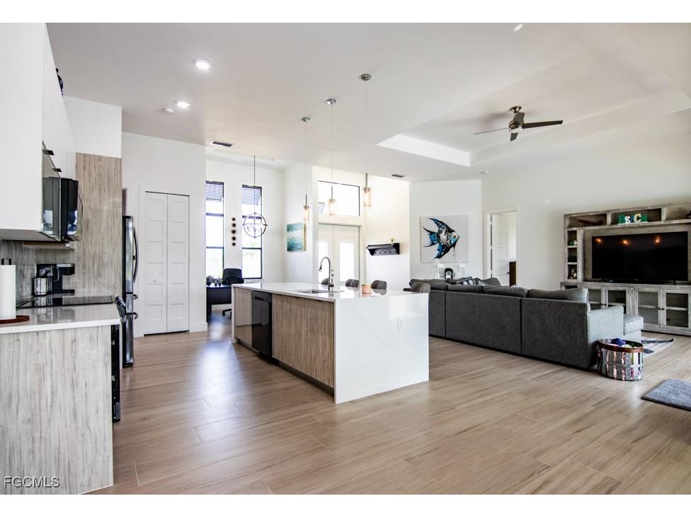 3507 SW 2nd Avenue Cape Coral FL 33914 2025013852 image7