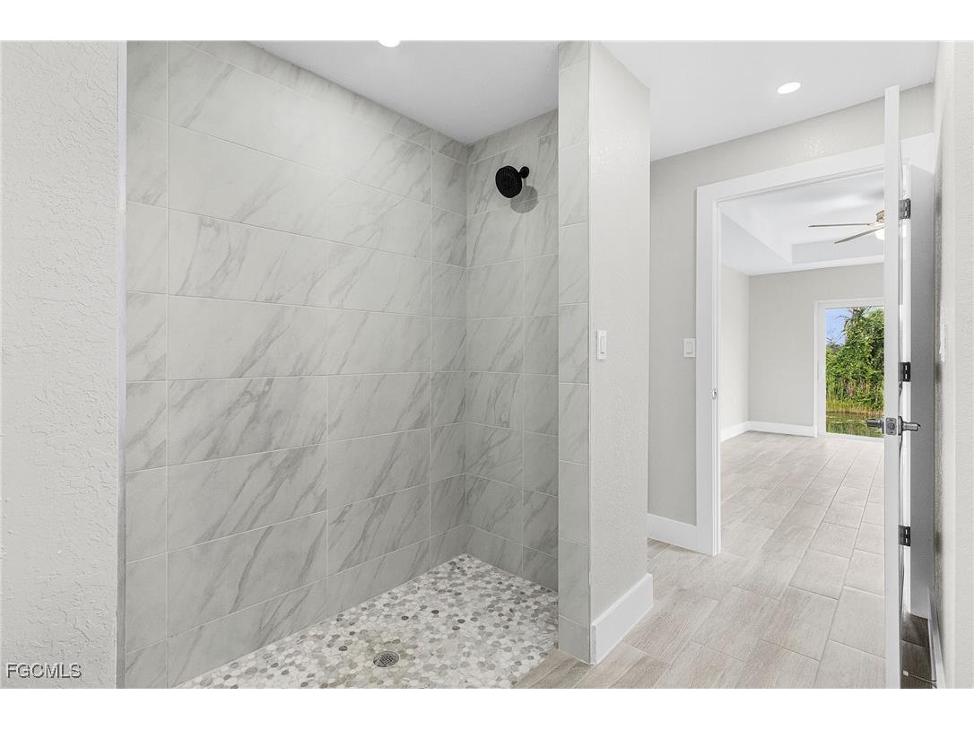 3509 NE 21st Avenue Cape Coral FL 33909 2025022371 image26