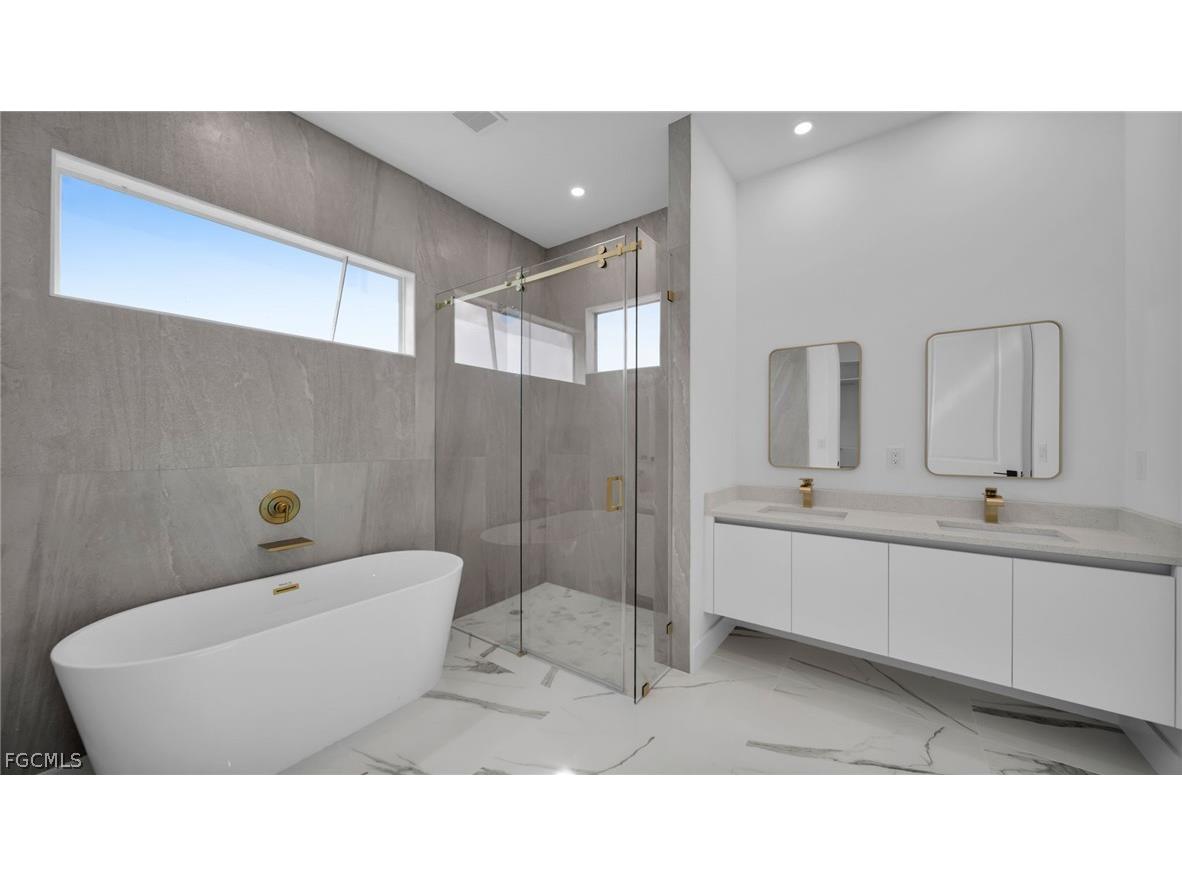 351 NE 25th Street Cape Coral FL 33909 2026007109 image20