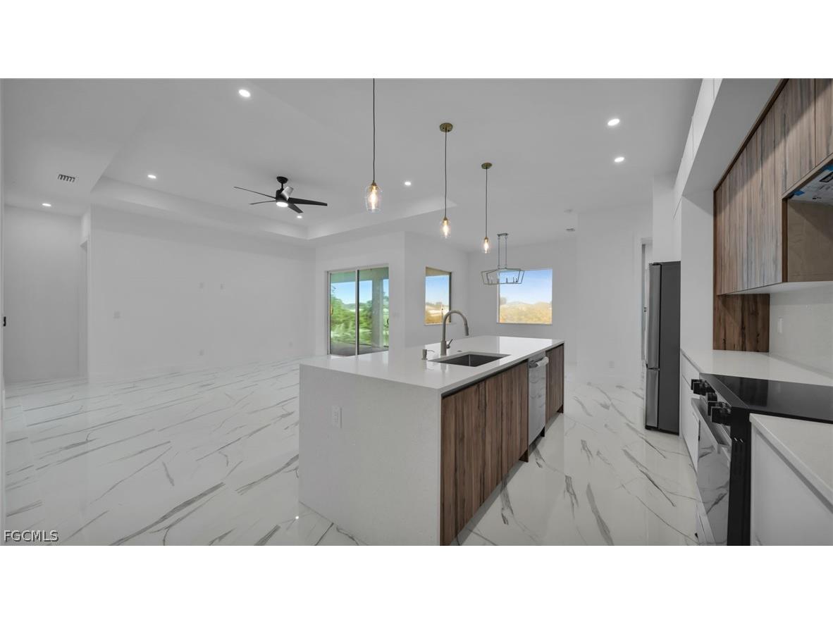 351 NE 25th Street Cape Coral FL 33909 2026007109 image4