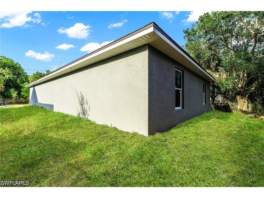 3510 S Grimsley Court Fort Myers FL 33916 226017963 image6