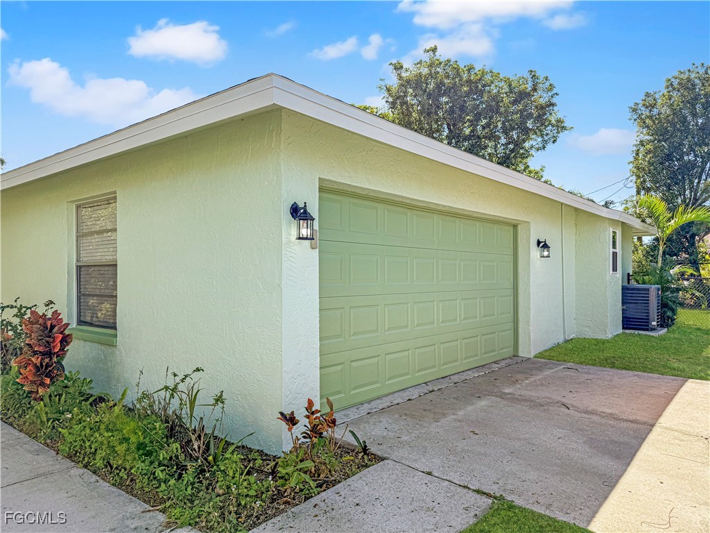 3510 SE 2nd Avenue Cape Coral FL 33904 2026004222 image2