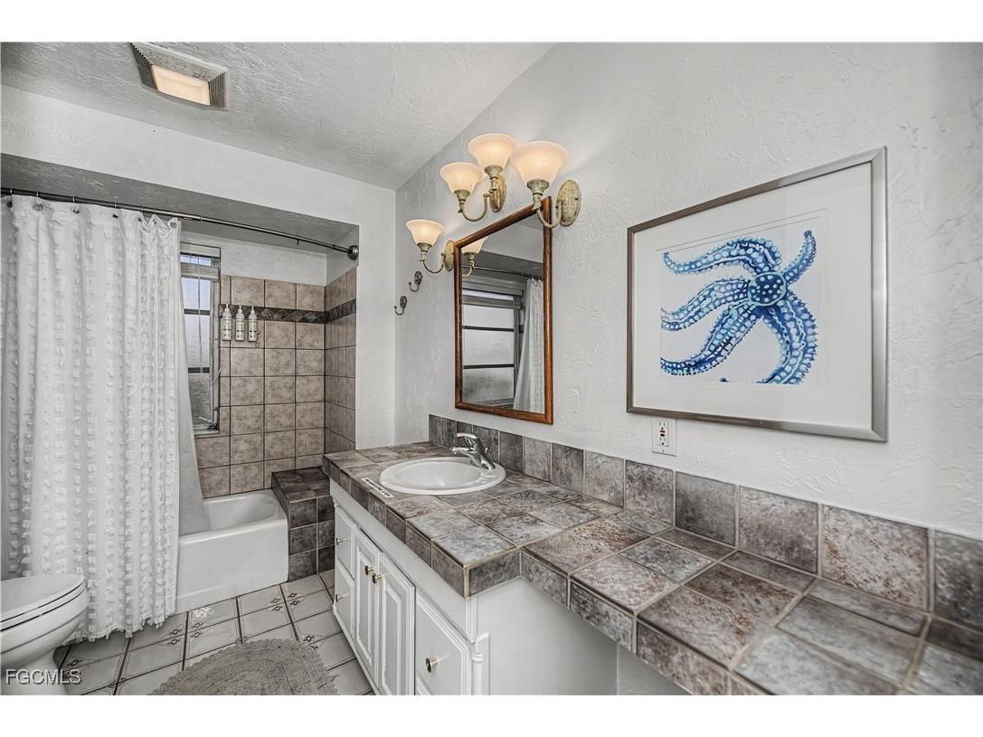 3511 SE 18th Place Cape Coral FL 33904 2026005767 image22