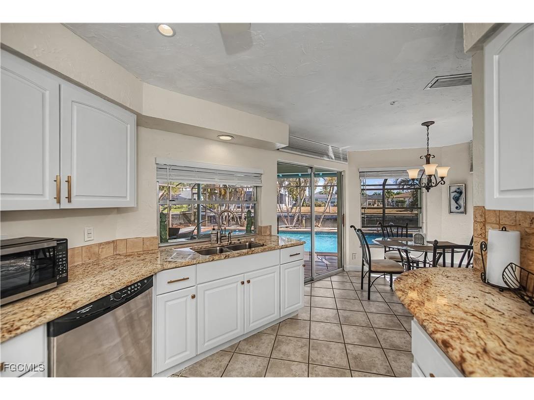 3511 SE 18th Place Cape Coral FL 33904 2026005767 image4