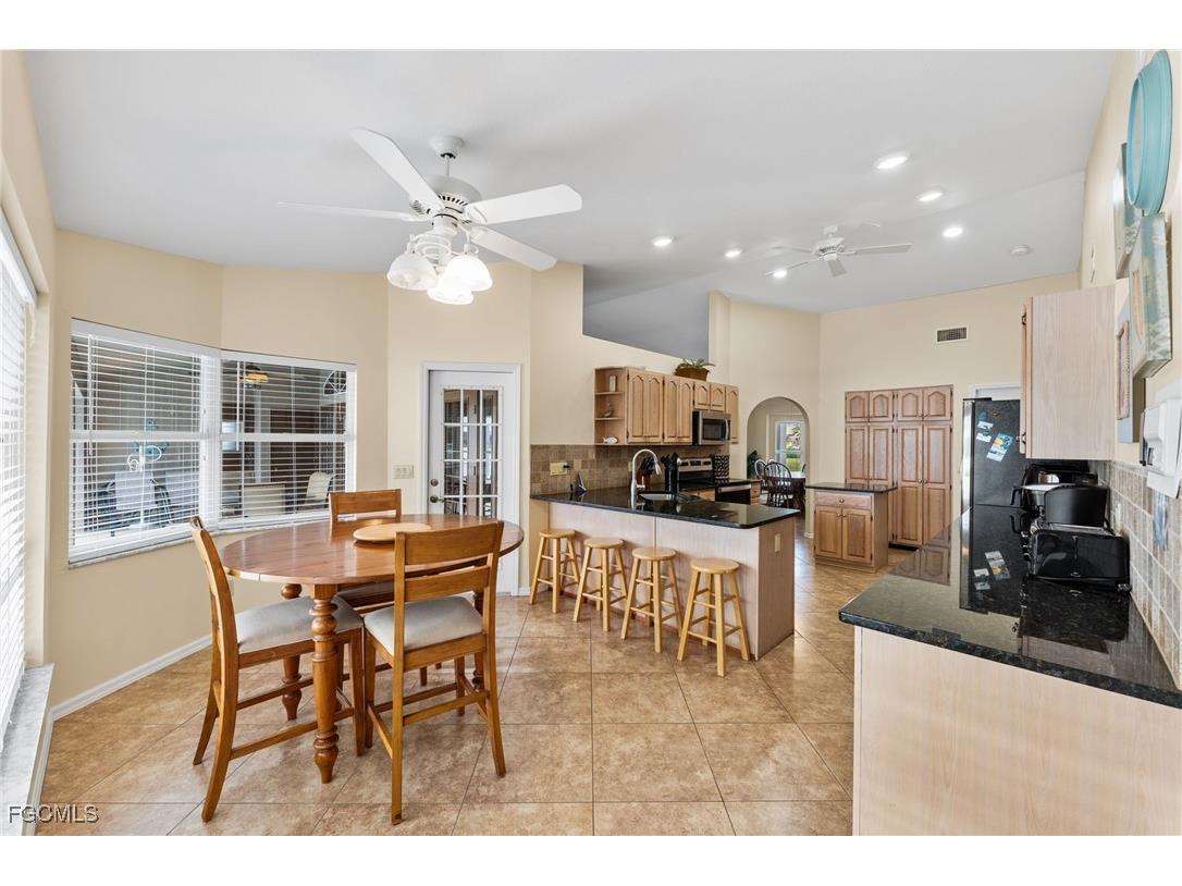 3511 SW 5th Place Cape Coral FL 33914 2025022418 image12