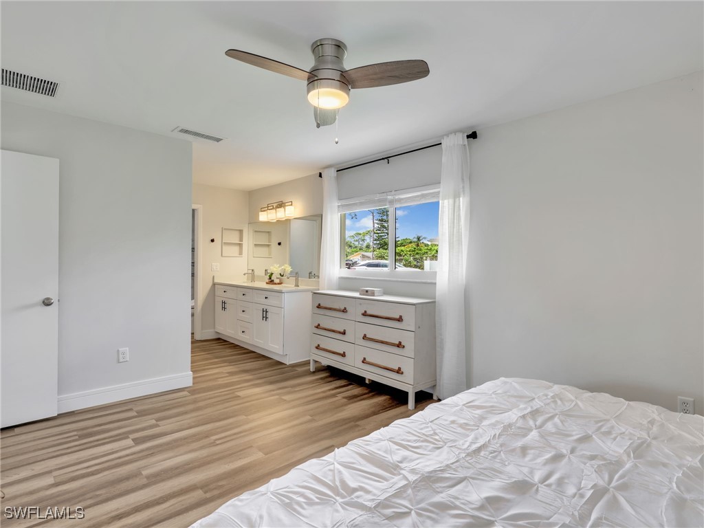 3511 Santiago Way Naples FL 34105 225074584 image17