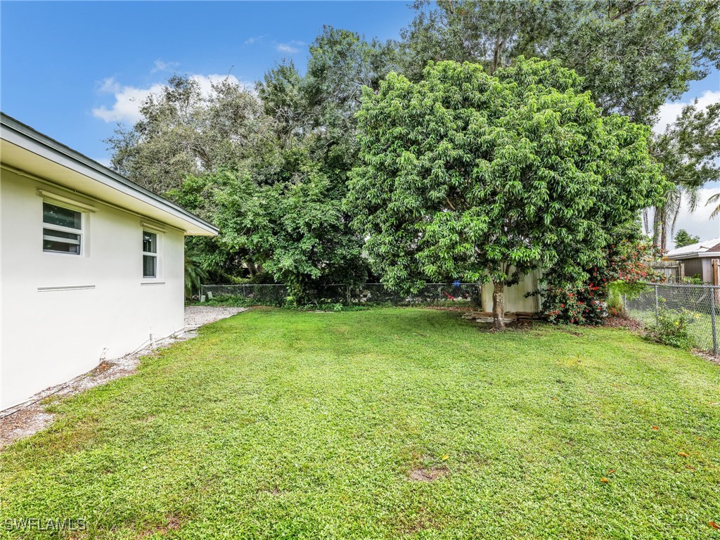 3511 Santiago Way Naples FL 34105 225074584 image36