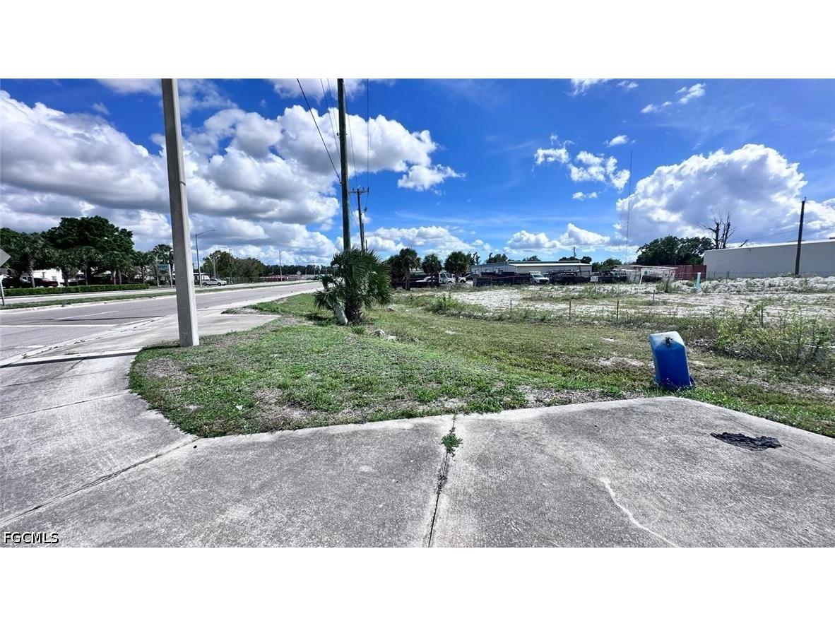 3511 Veronica S Shoemaker Boulevard Fort Myers FL 33916 2026016118 image10