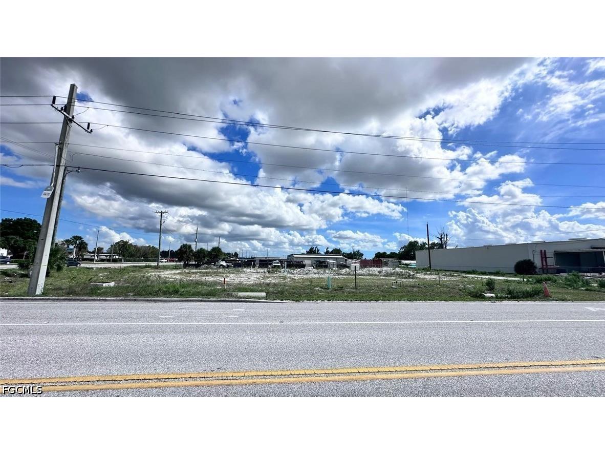 3511 Veronica S Shoemaker Boulevard Fort Myers FL 33916 2026016118 image13