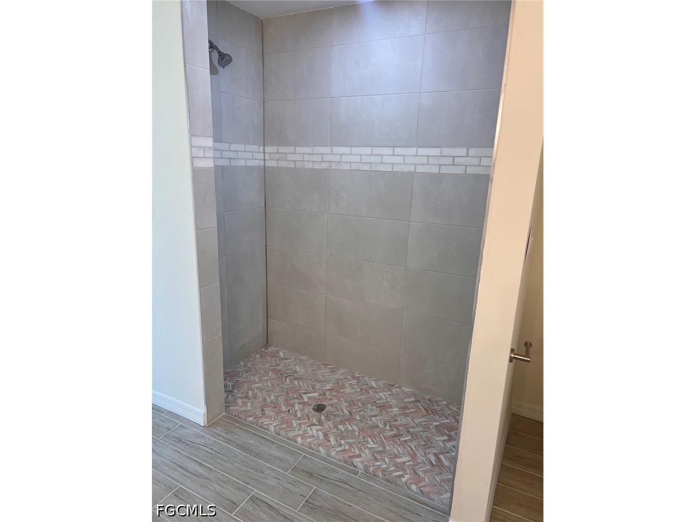 3512 NE 17th Place Cape Coral FL 33909 2026026570 image8