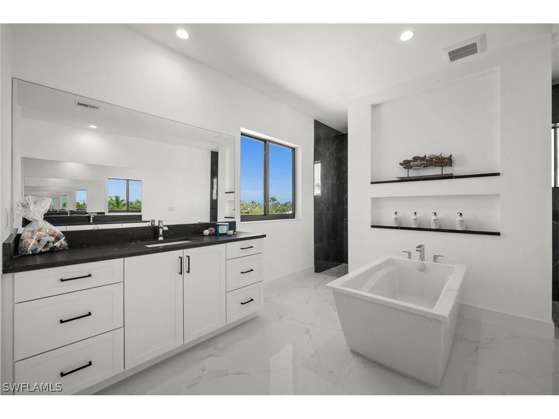 3512 Surfside Boulevard Cape Coral FL 33914 226006507 image45