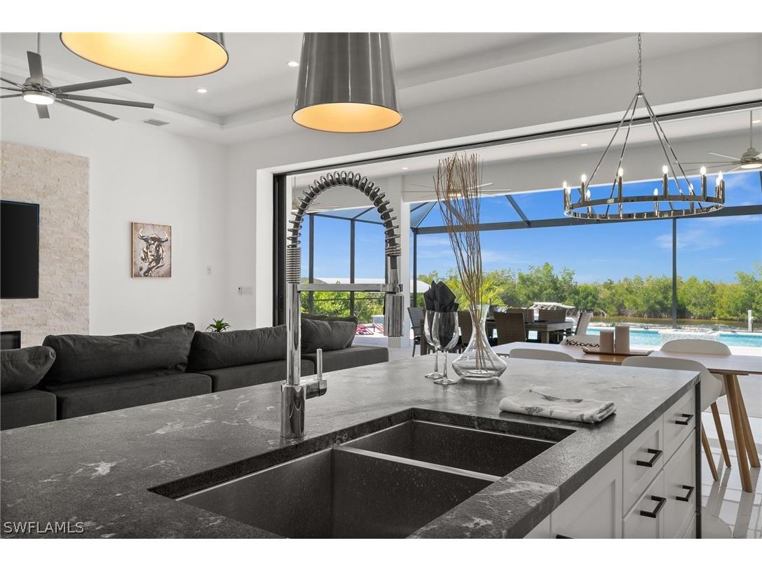 3512 Surfside Boulevard Cape Coral FL 33914 226006507 image46