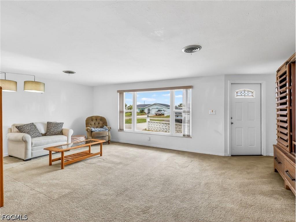 3513 Harbor Boulevard Port Charlotte FL 33952 2026017912 image8