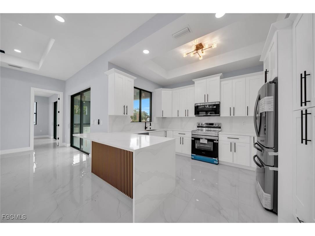 3514 2nd Street SW Lehigh Acres FL 33976 2025016058 image8