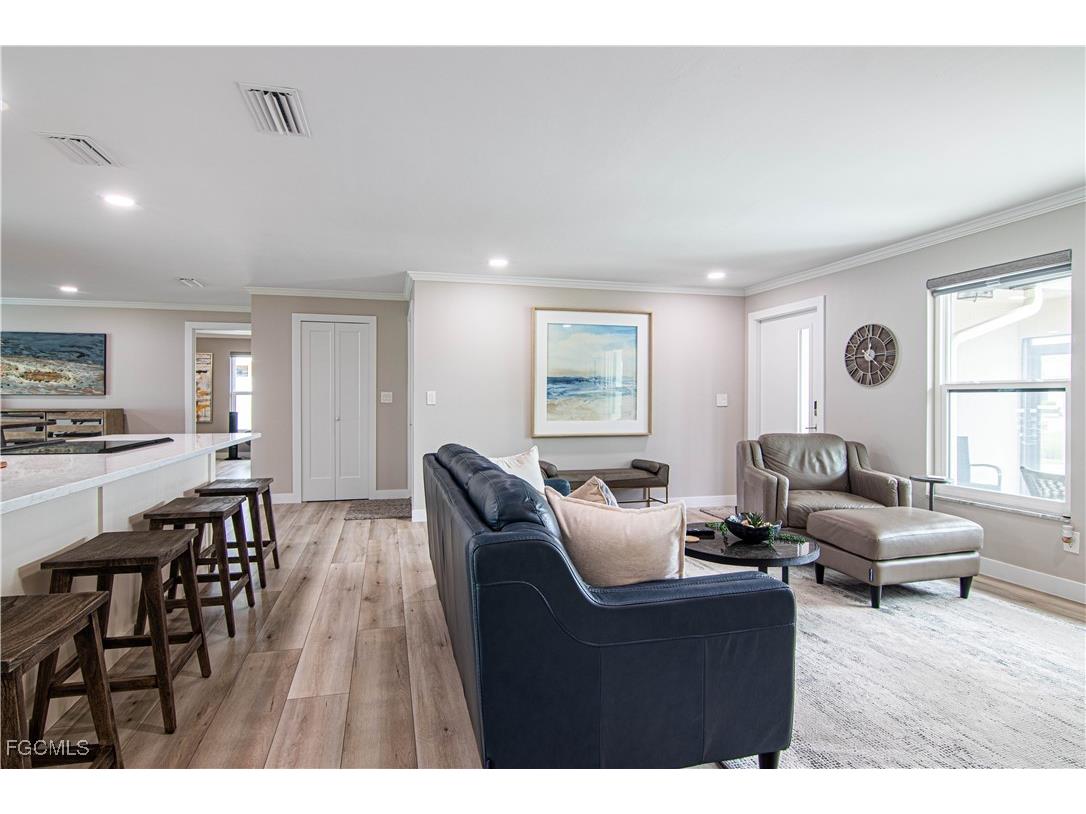 3514 SE 22nd Place Cape Coral FL 33904 2025008073 image5