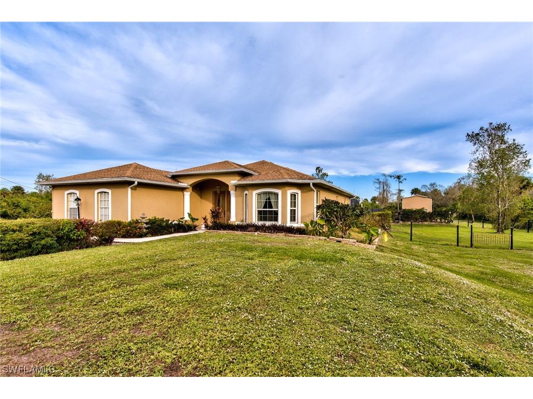 3515 24th Avenue SE Naples FL 34117 223089019 image1