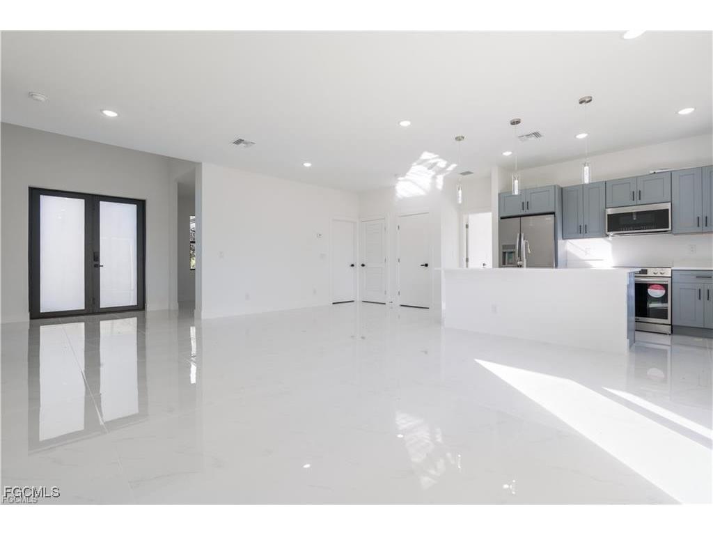 3515 69th Street W Lehigh Acres FL 33971 2025020252 image3