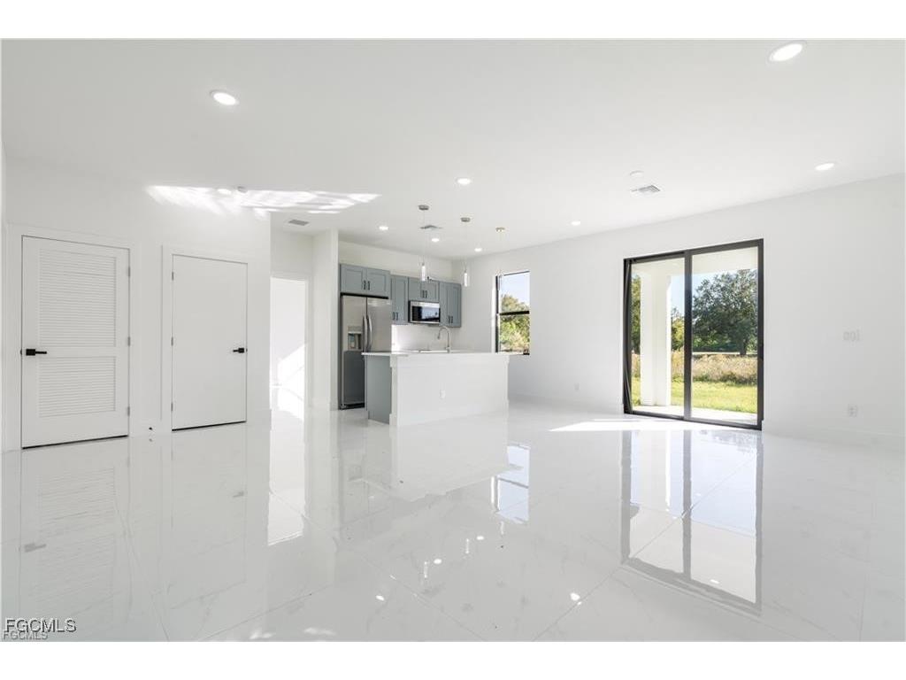 3515 69th Street W Lehigh Acres FL 33971 2025020252 image4