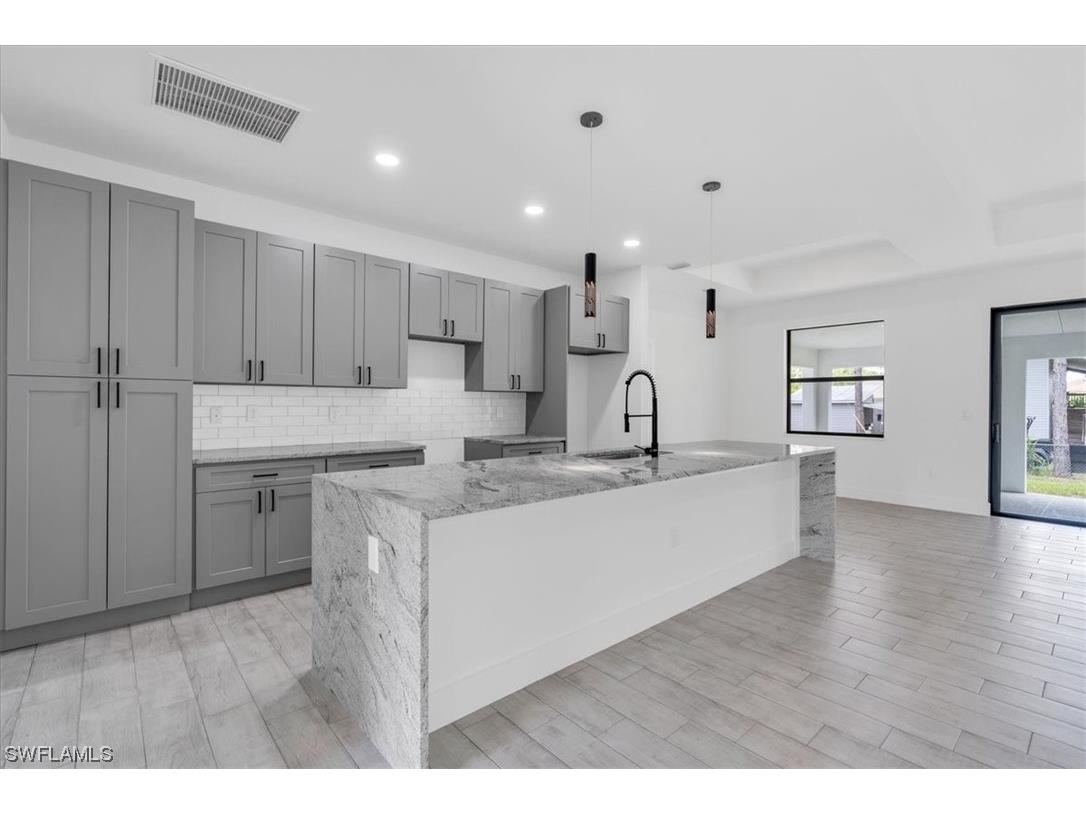 3515 6th Street SW Lehigh Acres FL 33976 223056331 image1