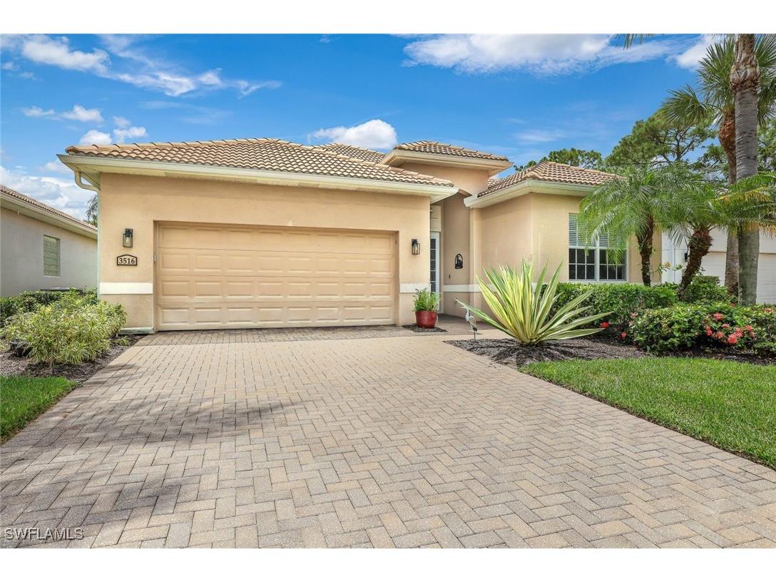 3516 Grand Cypress Court Naples FL 34119 224069849 image1
